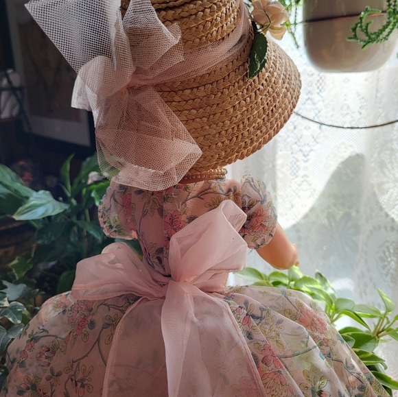 Antique Miss Revlon Doll - Picture 6 of 16